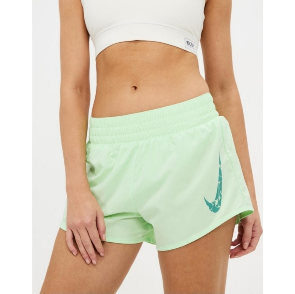 NWT Nike One Swoosh Dri-FIT Shorts Size S